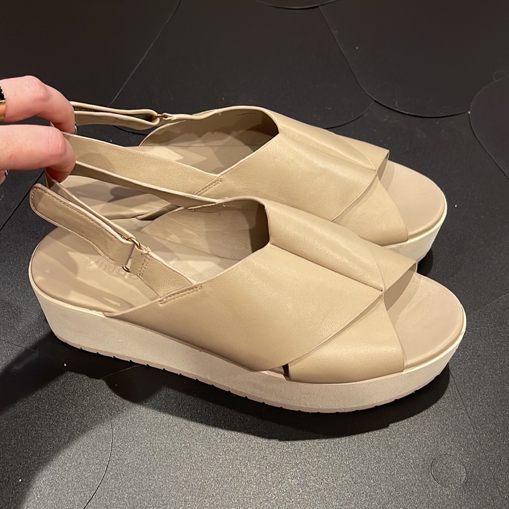 Vince Jenaya Platform Beige Platform Sandals Saks EUC